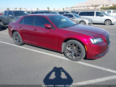CHRYSLER 300 2023