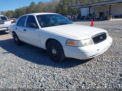 FORD CROWN VICTORIA 2011