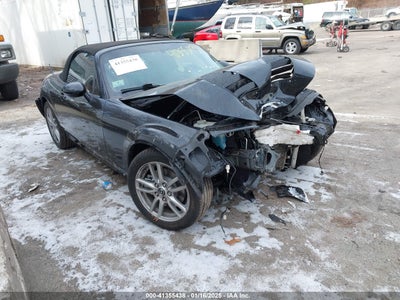 MAZDA MX-5 MIATA 2015