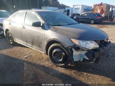 TOYOTA CAMRY 2012