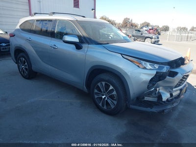 TOYOTA HIGHLANDER 2020