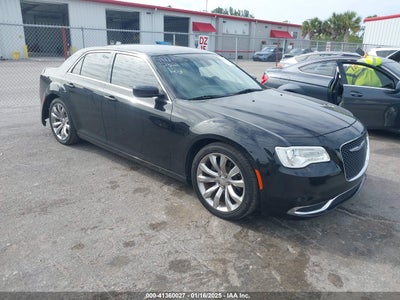 CHRYSLER 300 2017