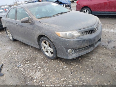 TOYOTA CAMRY 2014
