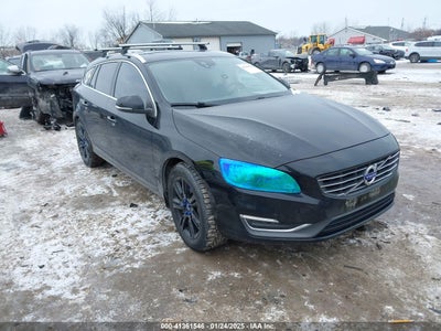 VOLVO V60 2015