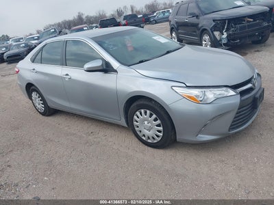 TOYOTA CAMRY 2017