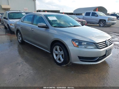 VOLKSWAGEN PASSAT 2013