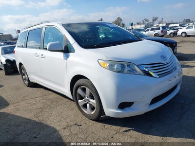 TOYOTA SIENNA 2015