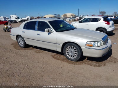 LINCOLN TOWN CAR 2005