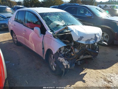 NISSAN VERSA 2010