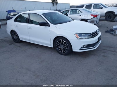 VOLKSWAGEN JETTA 2016