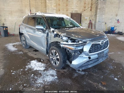 TOYOTA HIGHLANDER 2021
