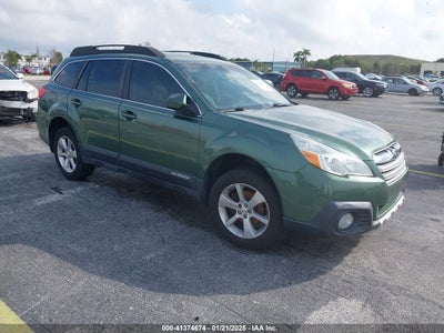 SUBARU OUTBACK 2013