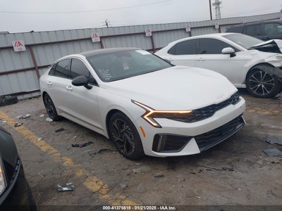 KIA K5 2025