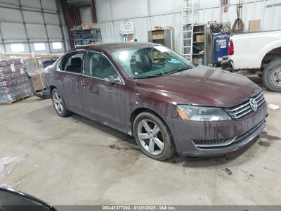 VOLKSWAGEN PASSAT 2013