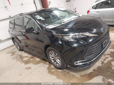 TOYOTA SIENNA 2024