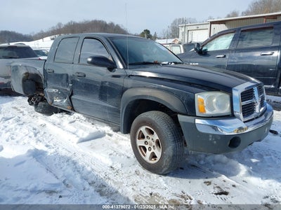 DODGE DAKOTA 2005