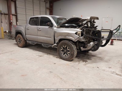 TOYOTA TACOMA 2018