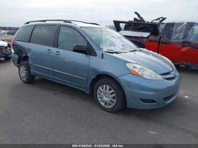 TOYOTA SIENNA 2010