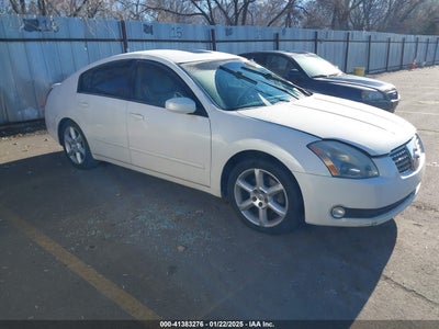 NISSAN MAXIMA 2004
