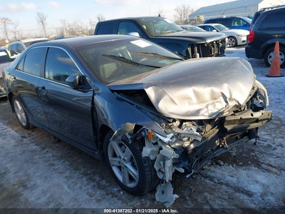 TOYOTA CAMRY 2013
