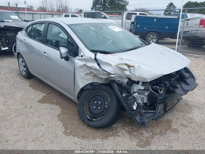 NISSAN VERSA 2023