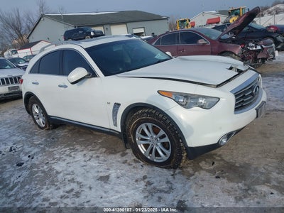 INFINITI QX70 2015