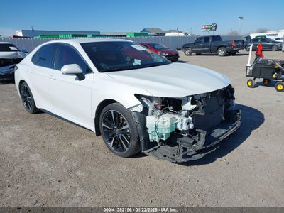 TOYOTA CAMRY 2020