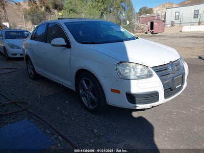 VOLKSWAGEN JETTA 2010