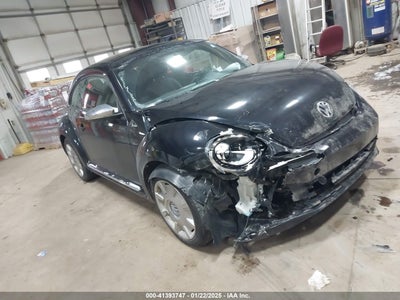 VOLKSWAGEN BEETLE 2013