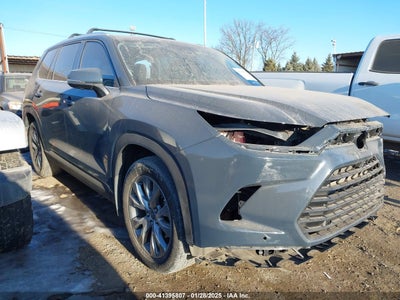 TOYOTA GRAND HIGHLANDER 2024