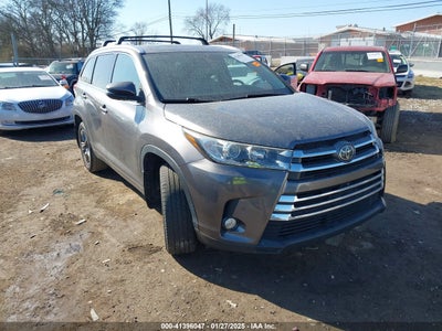TOYOTA HIGHLANDER 2017
