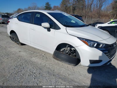 NISSAN VERSA 2024