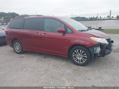 TOYOTA SIENNA 2019