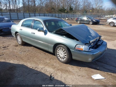 LINCOLN TOWN CAR 2005