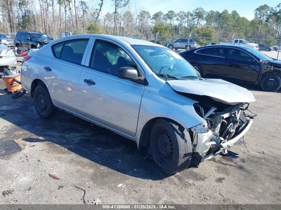 NISSAN VERSA 2015