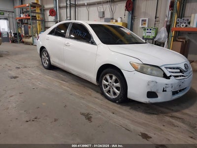 TOYOTA CAMRY 2011