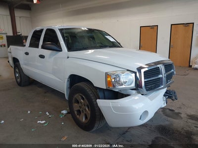 DODGE DAKOTA 2006