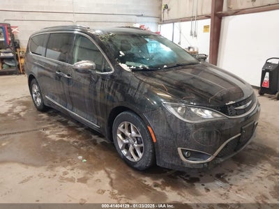 CHRYSLER PACIFICA 2017