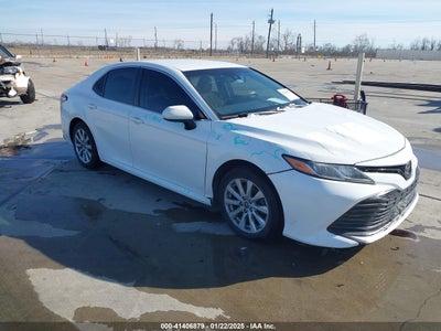 TOYOTA CAMRY 2018