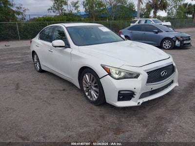 INFINITI Q50 2014