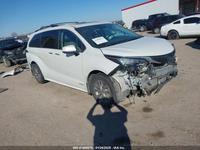 TOYOTA SIENNA 2021
