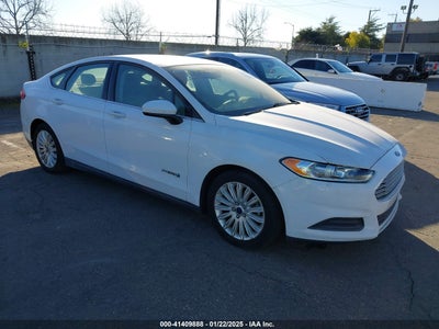 FORD FUSION HYBRID 2015