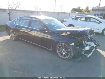 BMW 7 SERIES 2021
