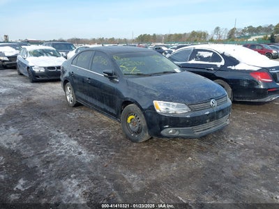 VOLKSWAGEN JETTA 2011