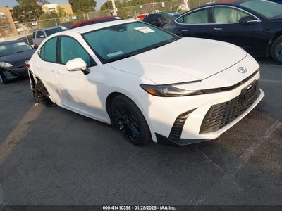 TOYOTA CAMRY 2025