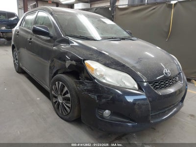TOYOTA MATRIX 2010