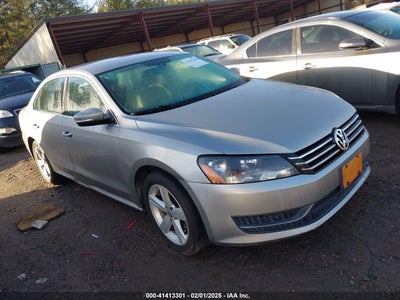 VOLKSWAGEN PASSAT 2013