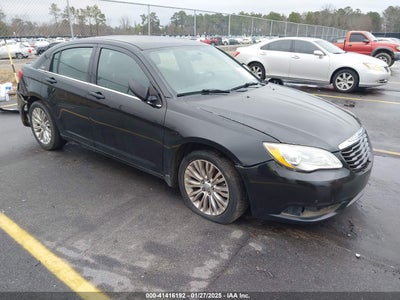 CHRYSLER 200 2012