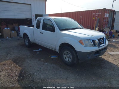 NISSAN FRONTIER 2015