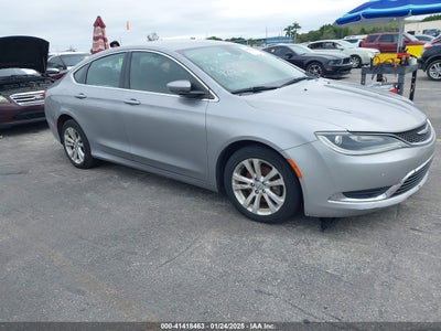 CHRYSLER 200 2015